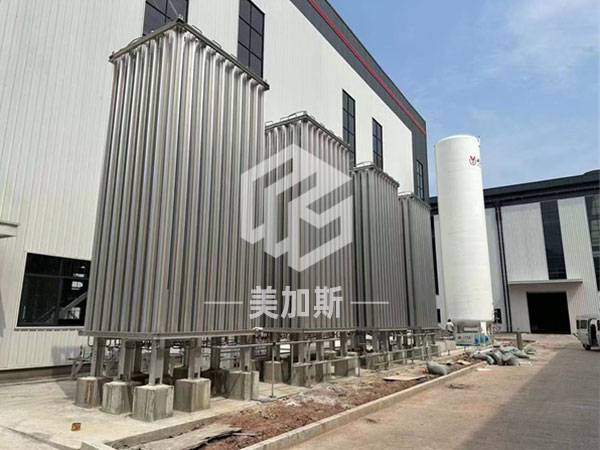 1760164534.jpg 16000方高壓液氮?dú)饣究偘?jpg